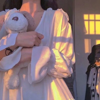黄蜂女